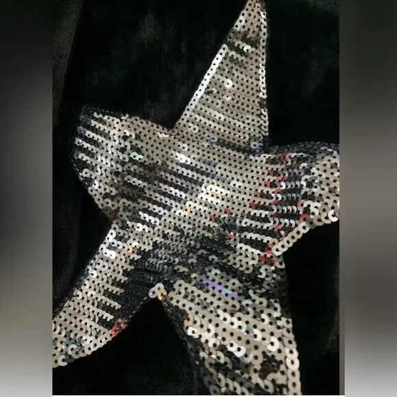 PINK VS RARE STAR BLING ROBE
XS/S - Picture 5 of 7